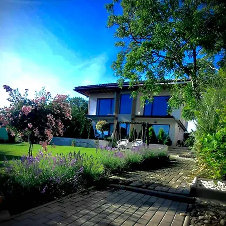 Blue Breeze Guest house 4*